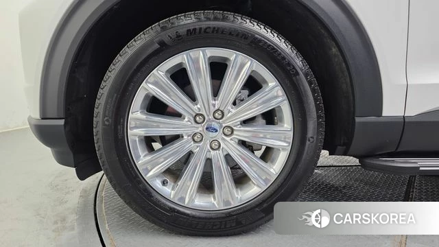 Ford Explorer 6th Generation id 4292310 из Кореи 26