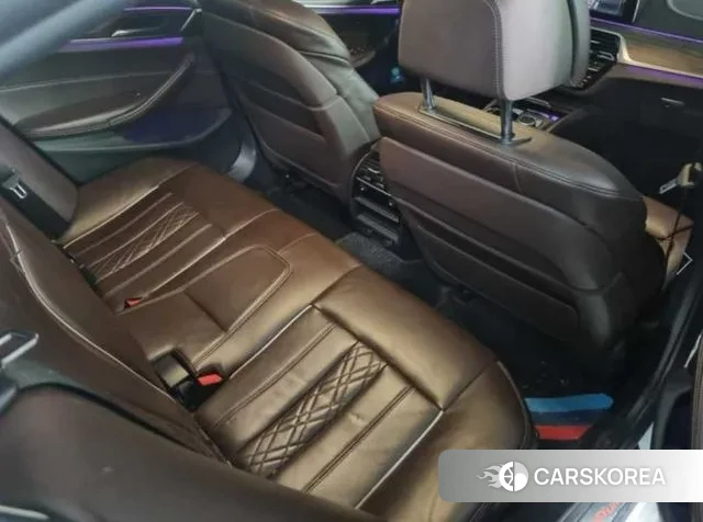 BMW 5 Series (G30) 2019 Белый из Кореи, фото 5