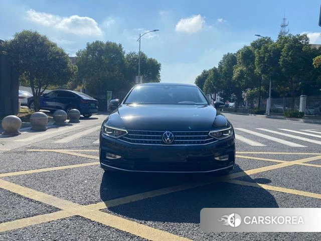 Volkswagen Magotan 2023 Черный из Китая, фото 5