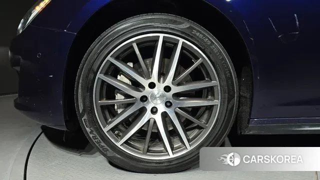 Maserati Ghibli id 3363066 из Кореи 15