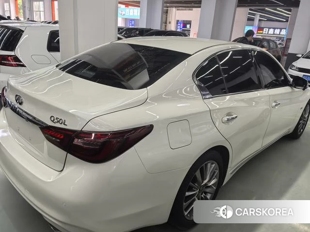 Infiniti Q50L 2022 Белый из Китая, фото 5