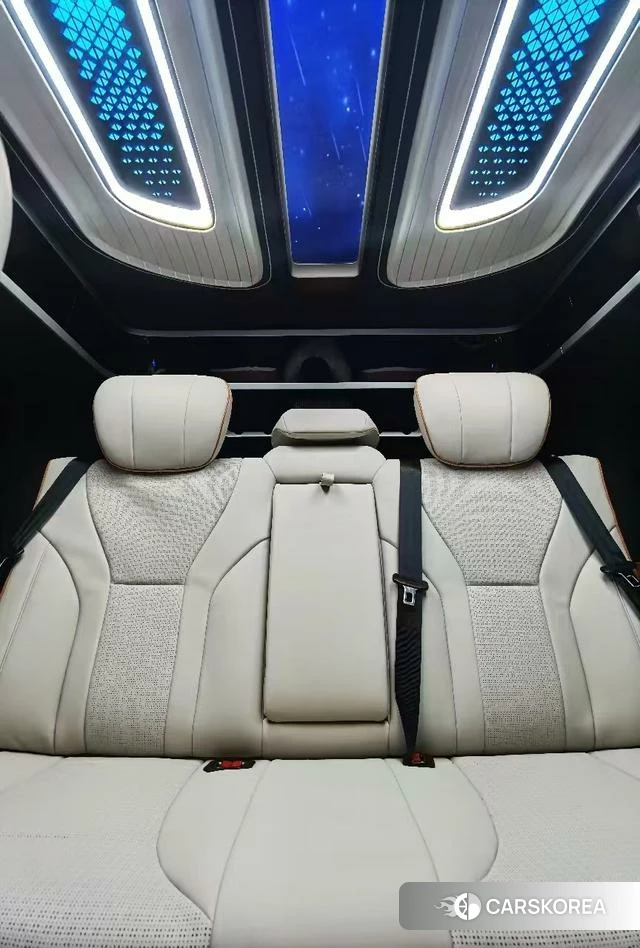 Toyota Hiace 2025 Черный из Китая, фото 5