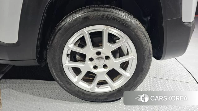 Jeep Renegade id 3813874 из Кореи 15