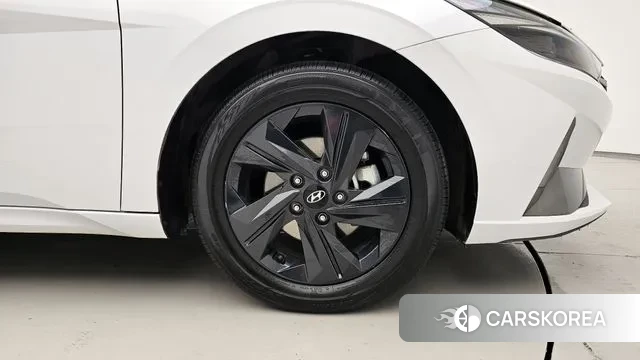 Hyundai Avante Hybrid (CN7) id 3777266 из Кореи 15