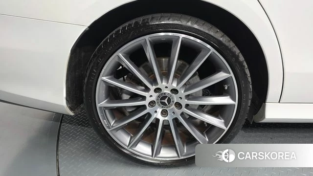 Mercedes-Benz E-Class W213 id 4396557 из Кореи 31