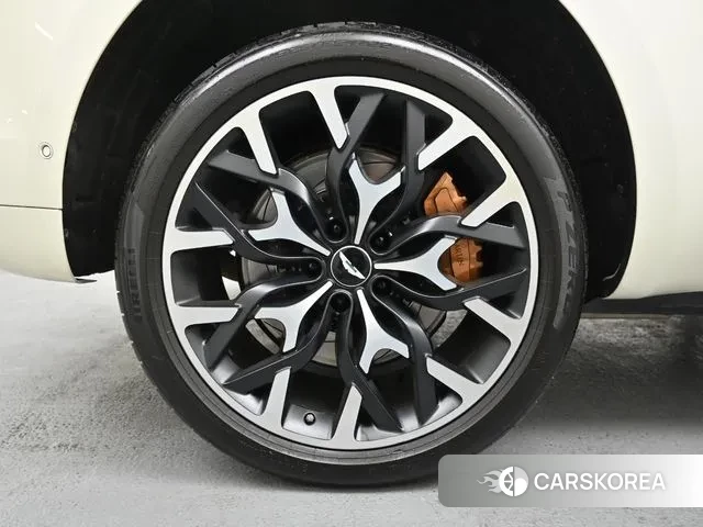 Aston Martin DBX id 2360135 из Кореи 11