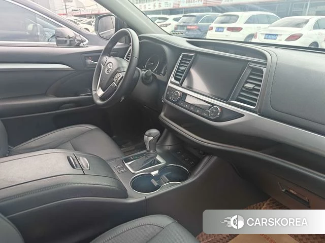 Toyota Highlander 2021 Белый из Китая, фото 6