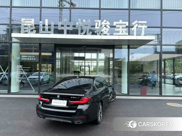 BMW 5 series 2024 Черный из Китая, фото 5