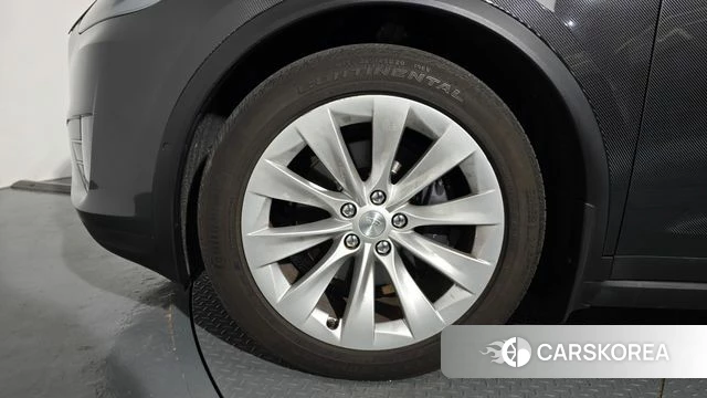 Tesla Model X id 4717136 из Кореи 28