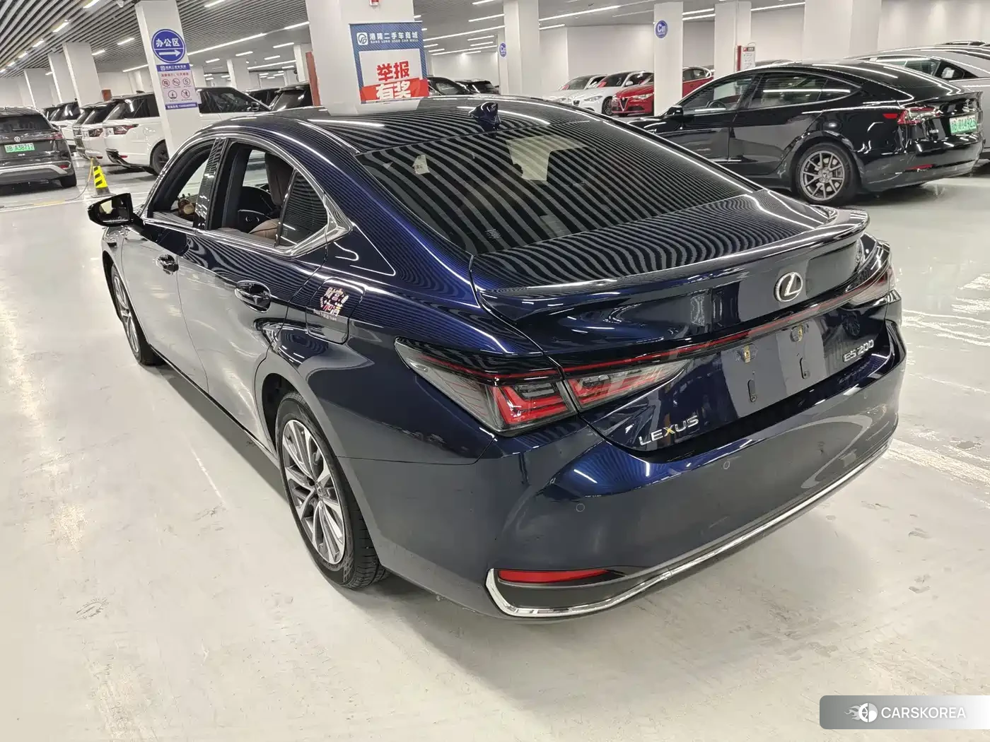 Lexus ES id 4617132 из Китая 9