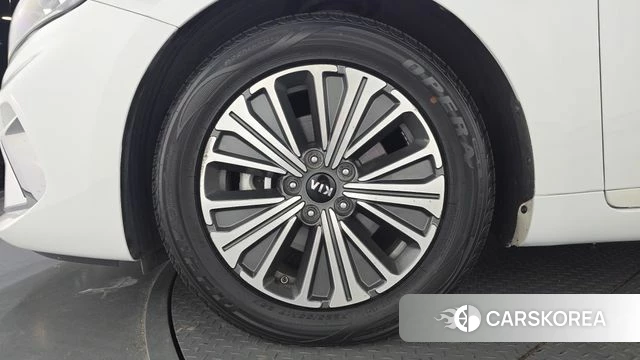 Kia K7 Premier Hybrid id 4882306 из Кореи 28