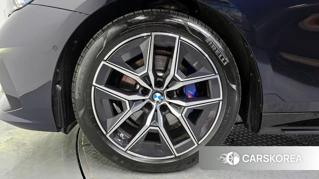 BMW 5 Series (G60) id 4354101 из Кореи 28