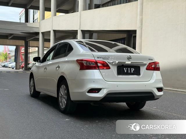 Nissan Xuan Yi 2022 Белый из Китая, фото 5