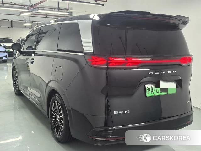 Denza D9 EV 2023 Черный из Китая, фото 5