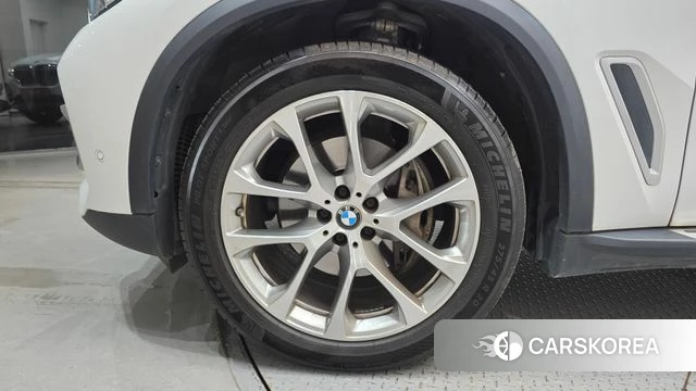 BMW X5 (G05) id 4489832 из Кореи 25