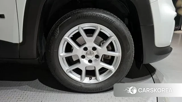 Jeep Renegade id 2960273 из Кореи 15