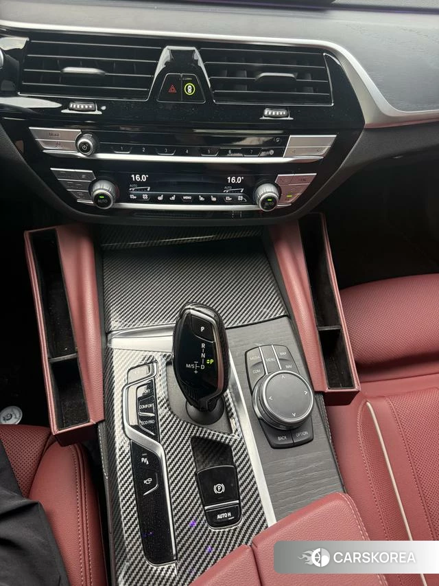 BMW 5 series 2023 Черный из Китая, фото 5