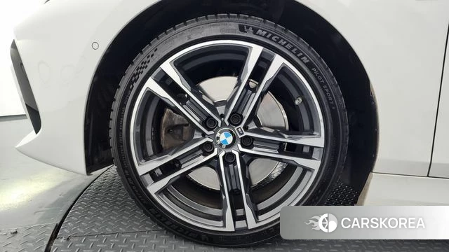 BMW 1 Series (F40) id 4244149 из Кореи 32