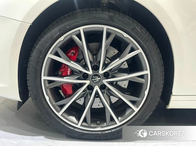 Maserati Ghibli id 3870658 из Кореи 13