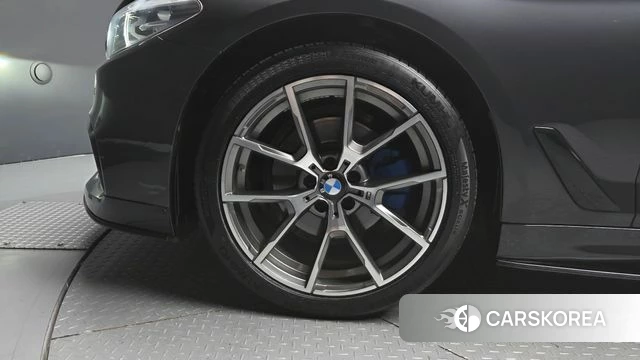 BMW 5 Series (G30) id 4331674 из Кореи 15