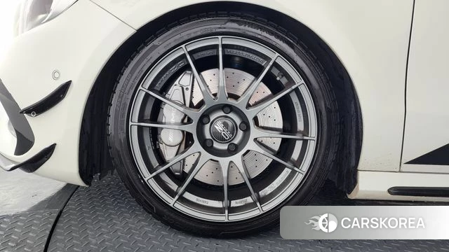 Mercedes-Benz A-Class W176 id 3886559 из Кореи 15