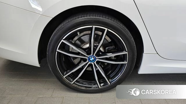 BMW 3 Series (G20) id 4494871 из Кореи 28