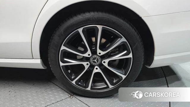 Mercedes-Benz E-Class W213 id 4551151 из Кореи 26