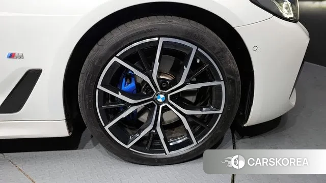 BMW 5 Series (G30) id 3706943 из Кореи 15