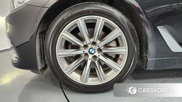 BMW 5 Series (G30) id 4525541 из Кореи 29