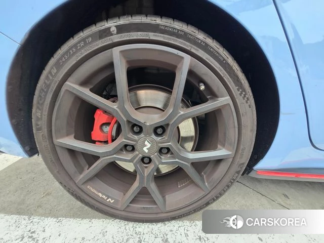 Hyundai Avante (CN7) 2021 Светло-серебряный цвет из Кореи, фото 6