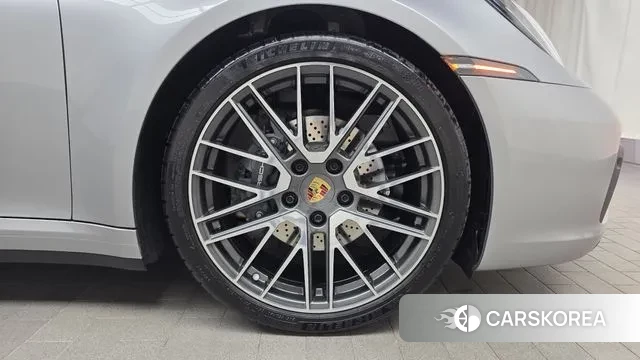 Porsche 911(992) id 3653910 из Кореи 15