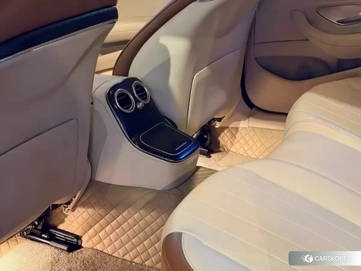Mercedes-Benz E-Class 2022 Белый из Китая, фото 5