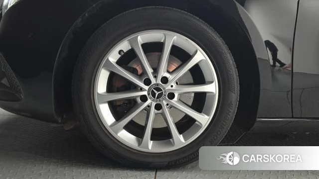 Mercedes-Benz A-Class W177 id 3942546 из Кореи 15