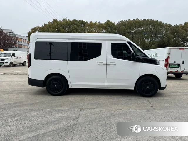 Remote car Super VAN 2025 Белый из Китая, фото 6