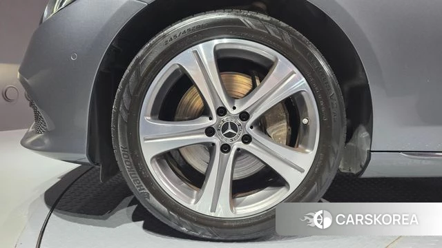 Mercedes-Benz E-Class W213 id 4447479 из Кореи 27