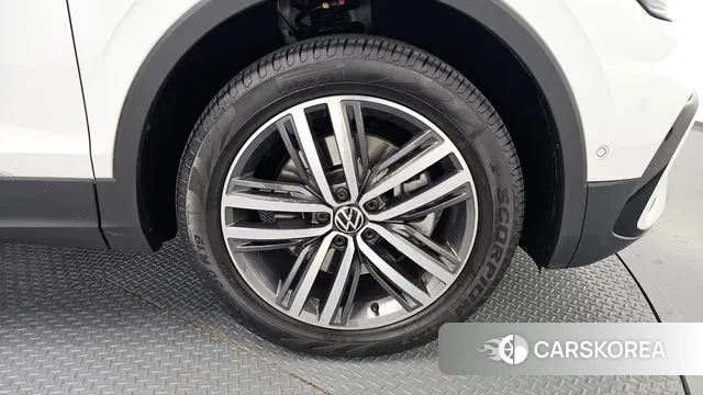 Volkswagen Tiguan Allspace id 3472013 из Кореи 15