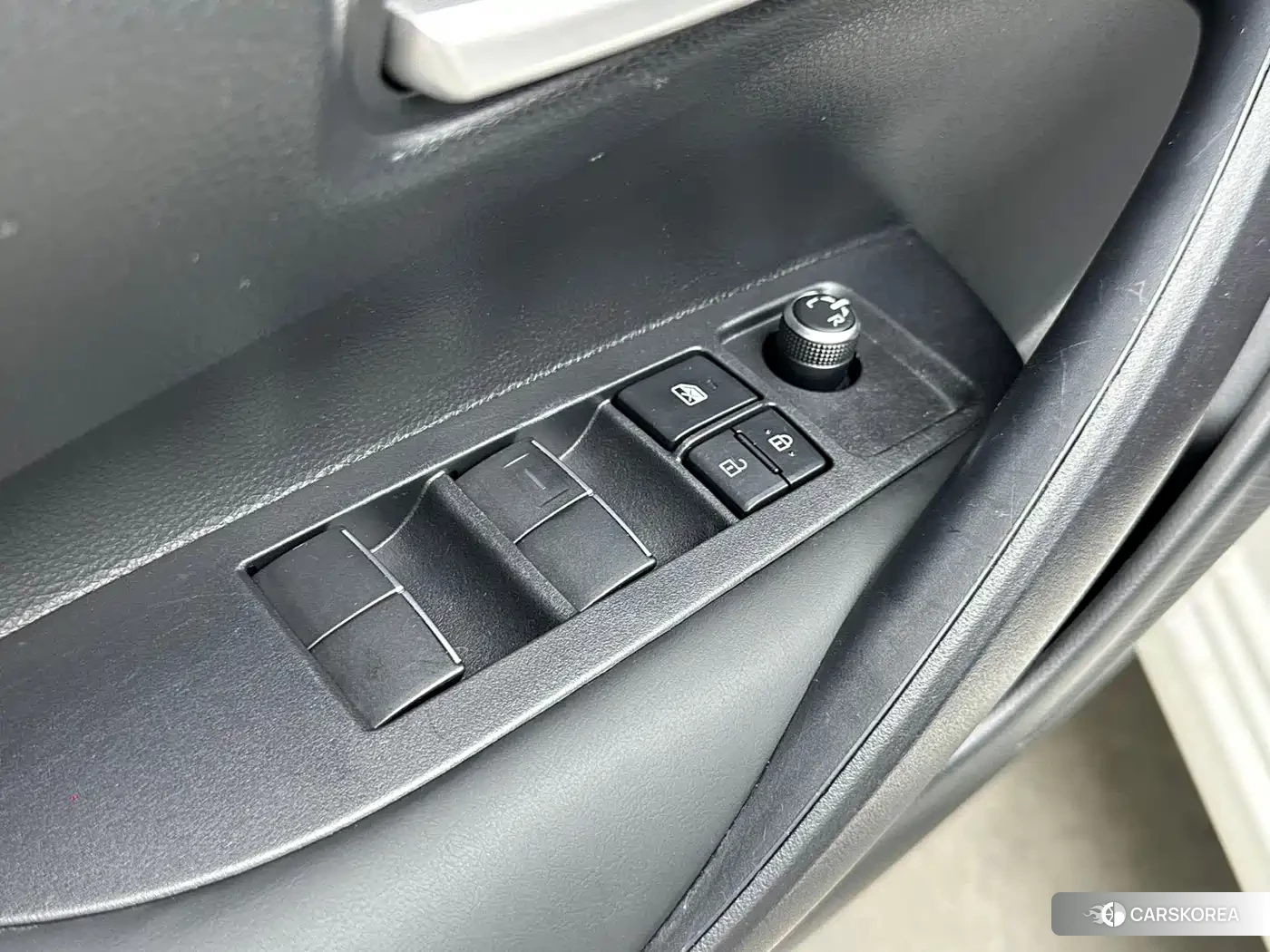 Toyota Corolla id 4570300 из Китая 12