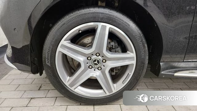 Mercedes-Benz GLE - Class W166 id 3911874 из Кореи 15