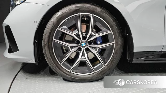 BMW 5 Series (G60) id 4629912 из Кореи 29