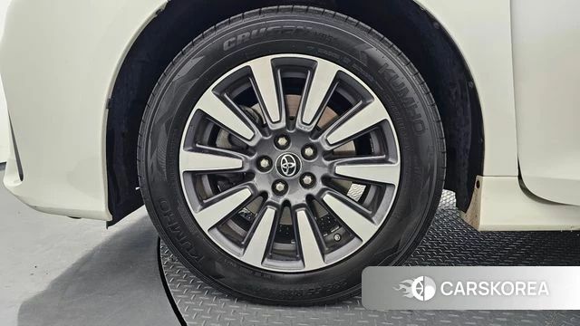 Toyota Sienna id 3942839 из Кореи 15