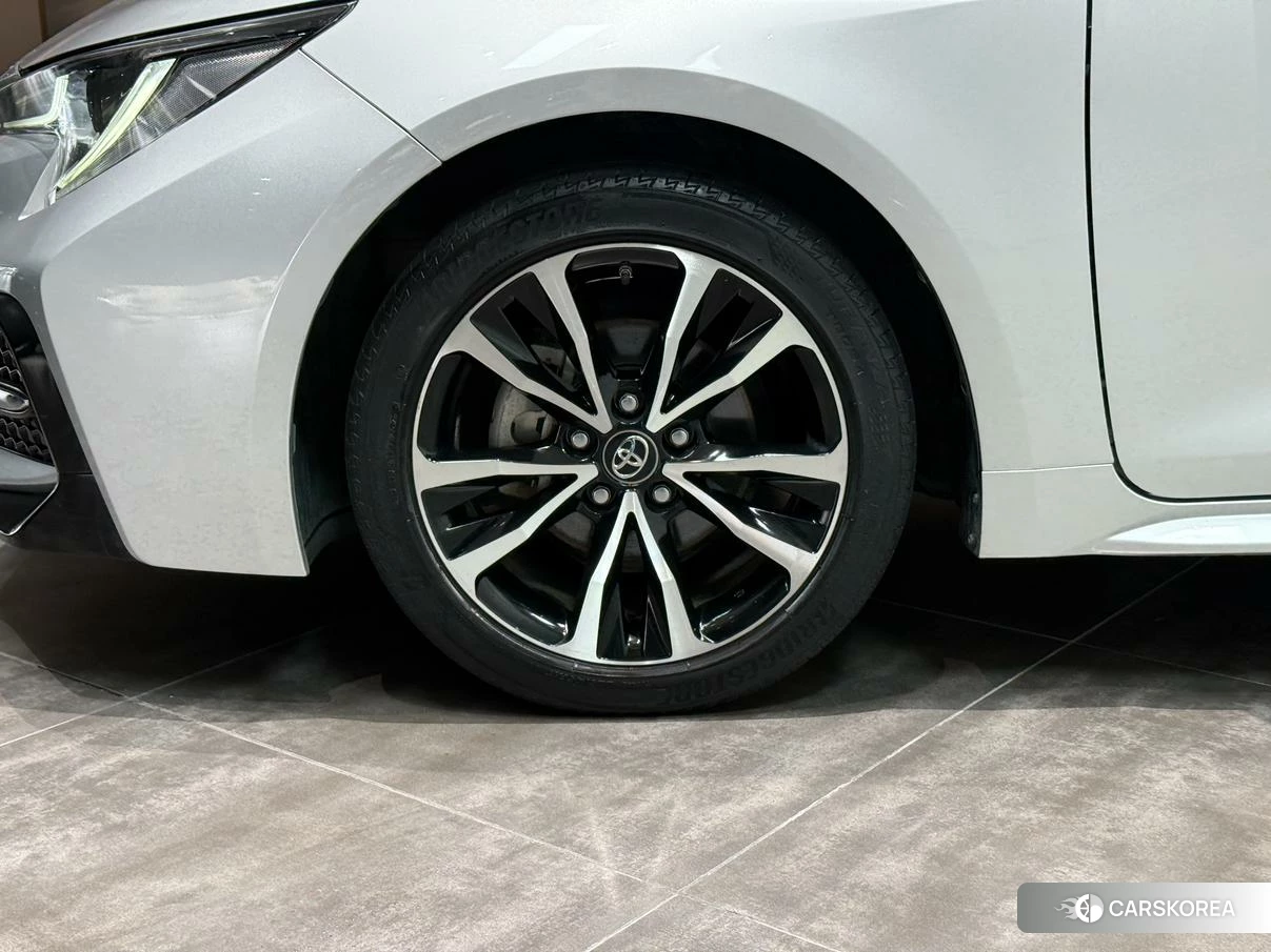 Toyota Levin id 4479545 из Китая 26