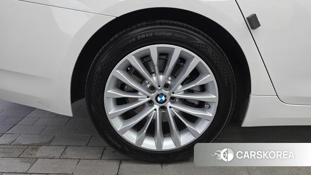 BMW 5 Series (G30) id 4482275 из Кореи 29