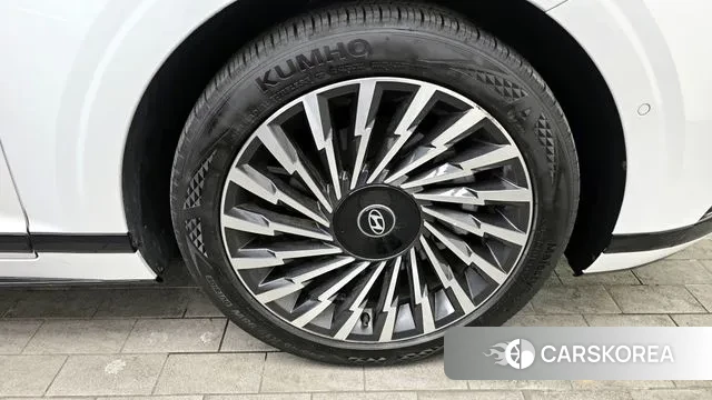 Hyundai Grandeur (GN7) id 3614741 из Кореи 15