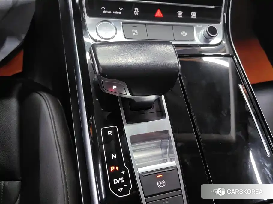 Audi A8 id 4577687 из Китая 11