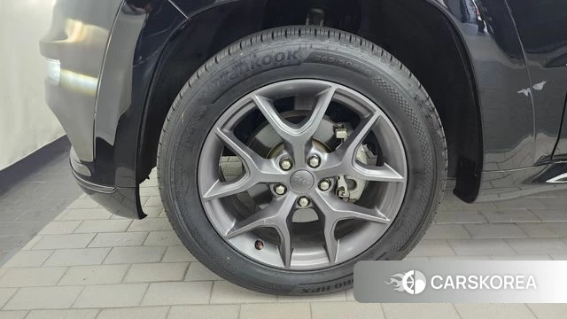 Jeep Grand Cherokee id 4482477 из Кореи 29