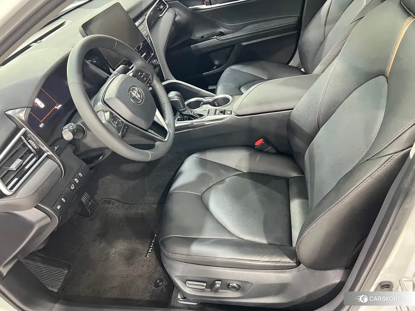 Toyota Camry 2022 Белый из Китая, фото 6