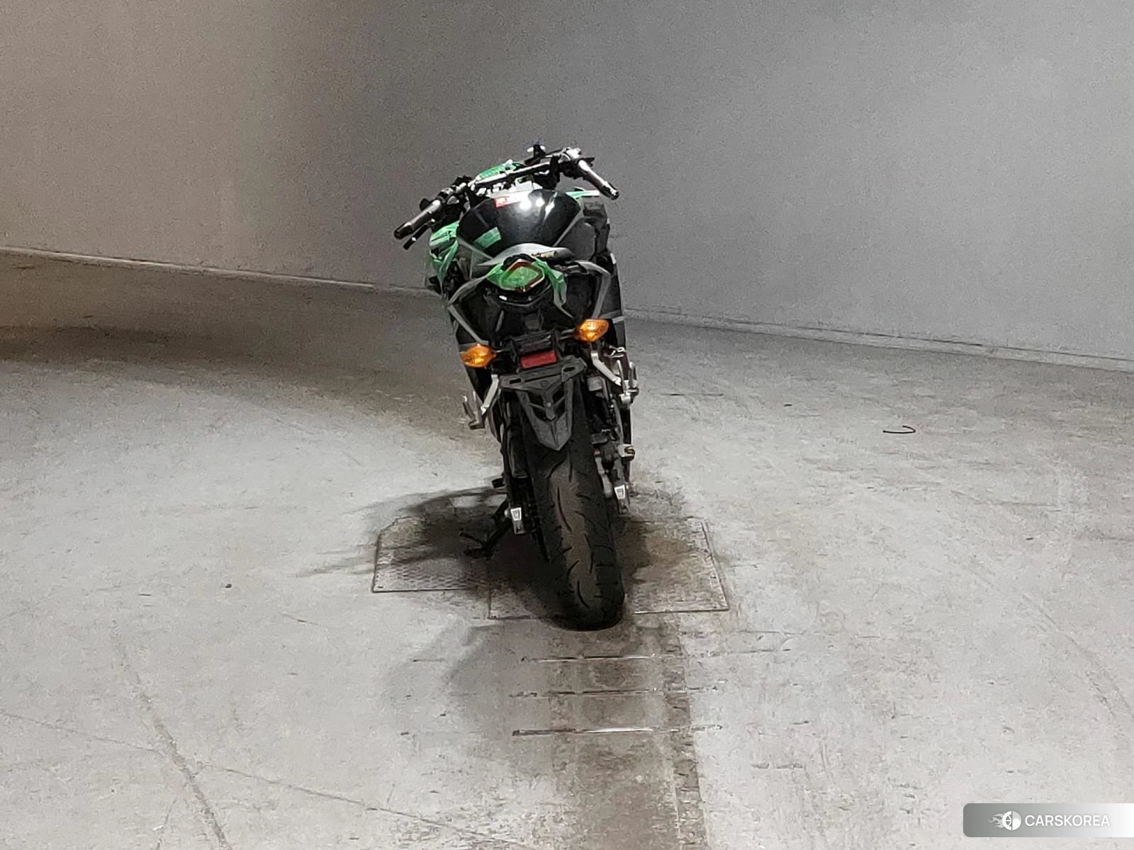 Проданный Honda CBR400R id 4200284 из Японии, фото 4