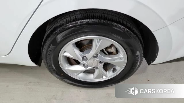 Hyundai Avante (CN7) id 3832941 из Кореи 13