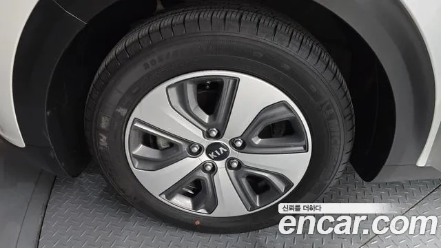 Kia The New Niro id 2860002 из Кореи 15