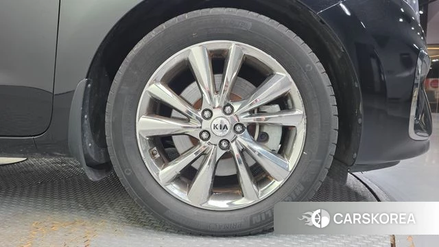 Kia The New Carnival id 4895185 из Кореи 29